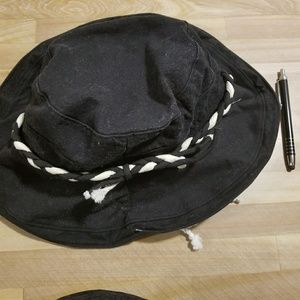 Womens hat used